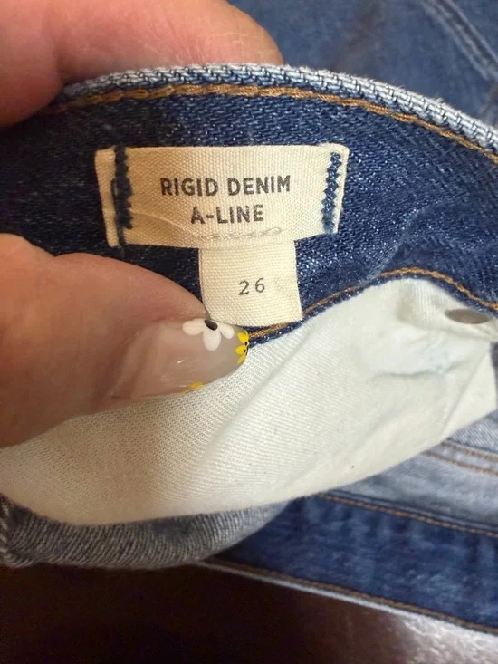 Madewell A-Line Rigid Denim Shorts Size 26 High Rise Raw Hem - Picture 3 of 4